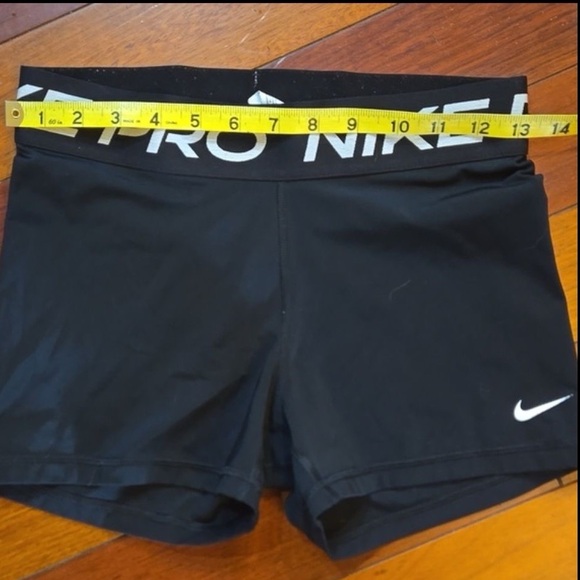 Nike Pro 3” Shorts Black- Size M - Picture 4 of 9